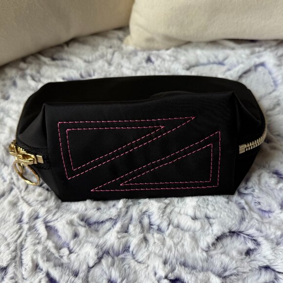 KUSSHI Everyday Makeup Bag - Black - Picture 7 of 7